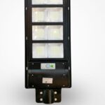 كشاف طاقة شمسية LED بإضاءة قوية وطويلة المدى Solar LED Street Light – Powerful Long-Lasting Outdoor Illumination